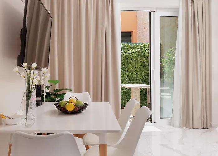 Corfu Town Luxury -d * Corfu (city)